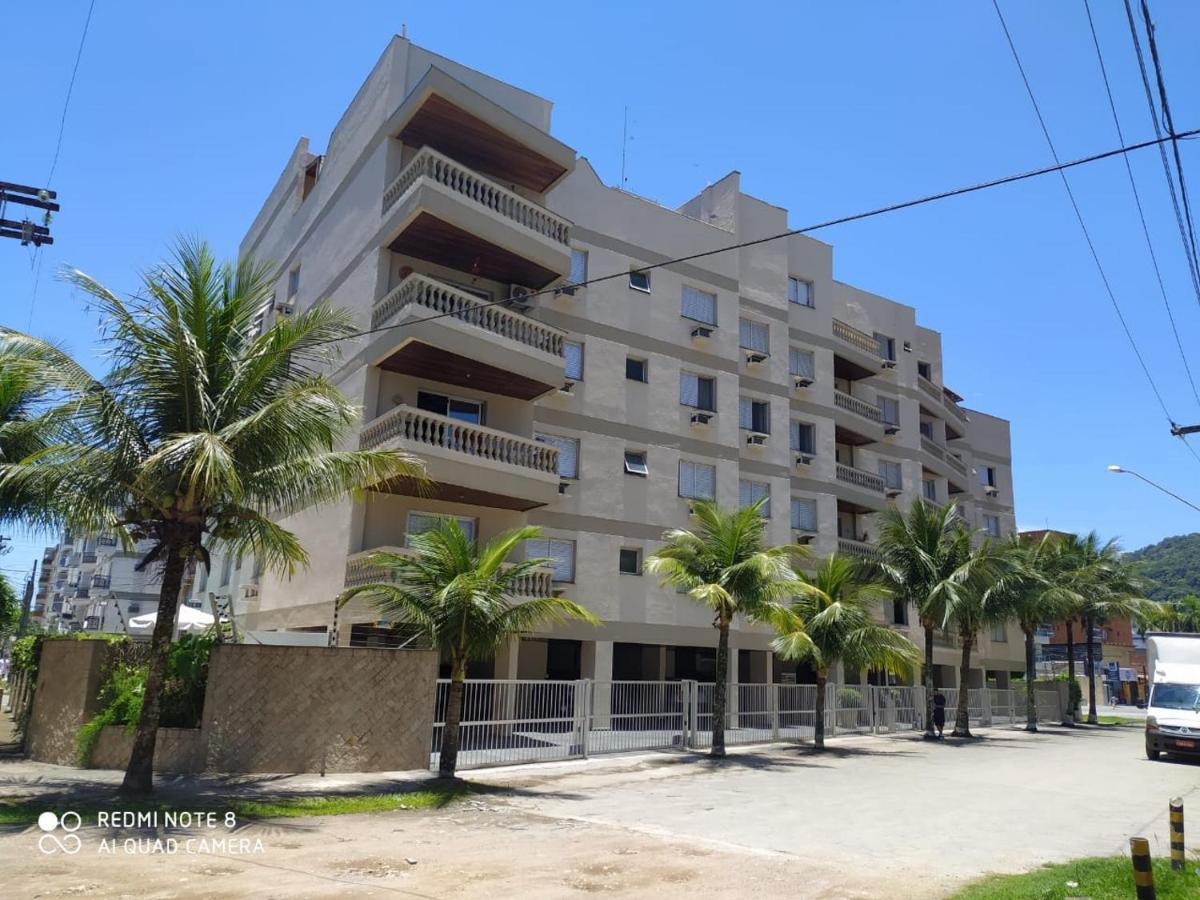 Com Varanda, 3 Dormitorios, - Enseada Apartamento *